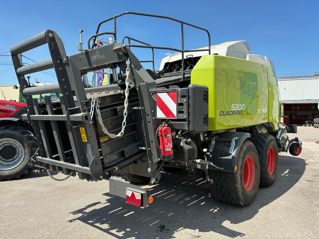 Presse haute densite CLAAS Quadrant 5300 - photo slide 6