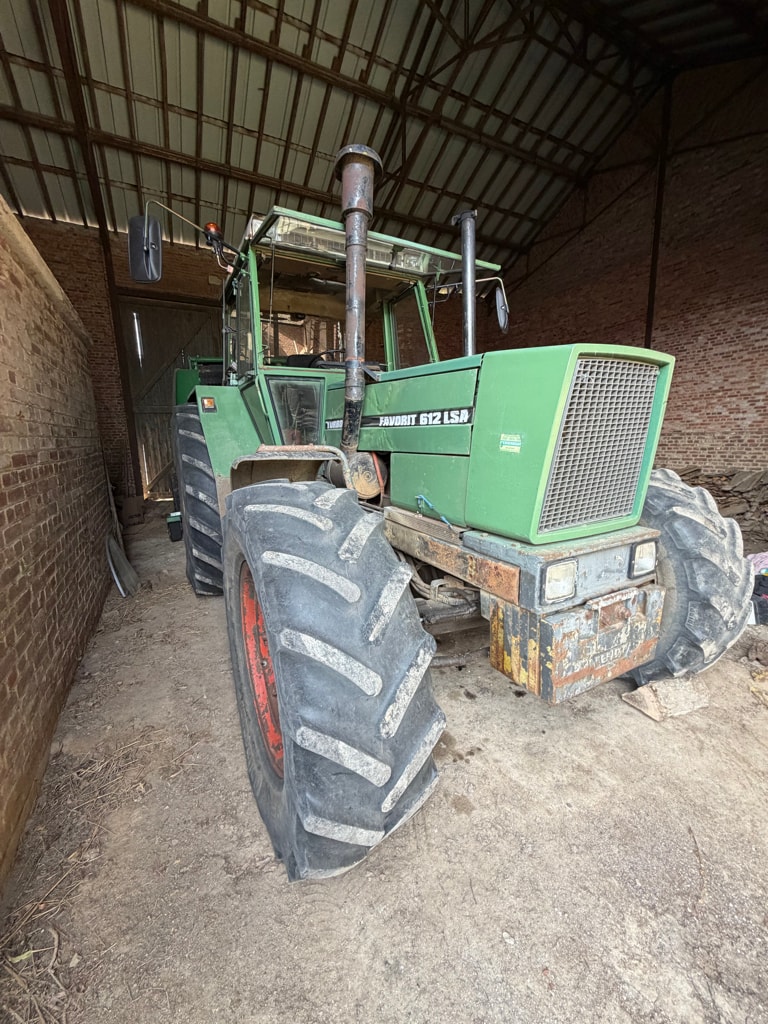 Tracteur FENDT FAVORIT 612 LSA - photo slide 13
