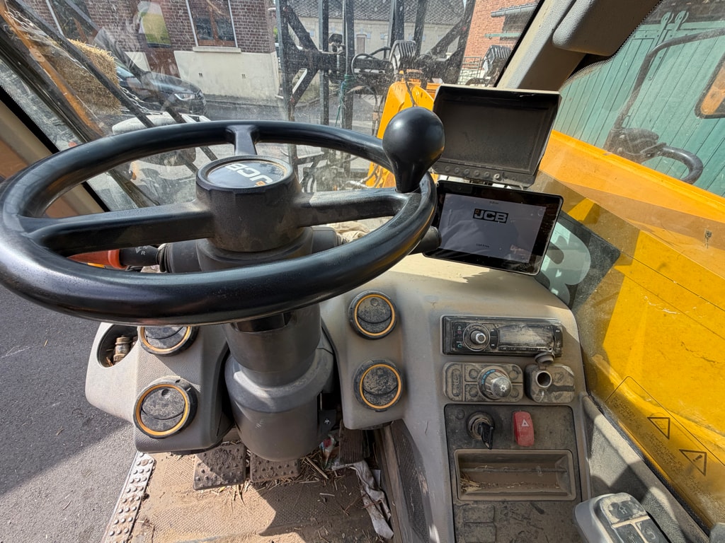 Telescopique JCB 532.70 - photo slide 12