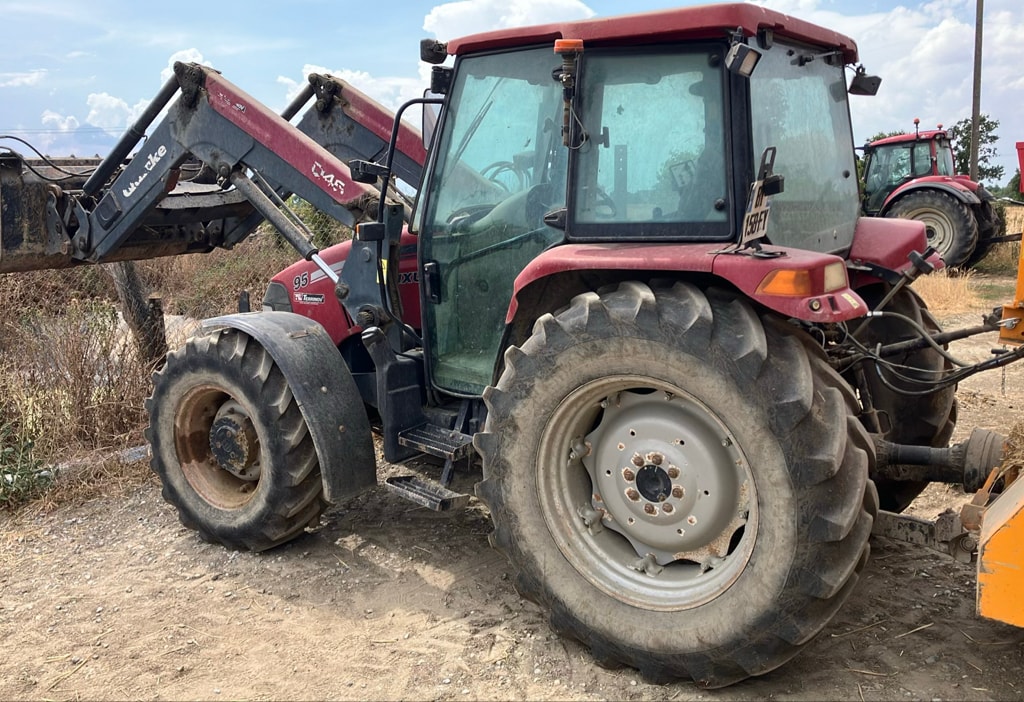 Tracteur chargeur CASE IH JXU 95 - photo slide 4