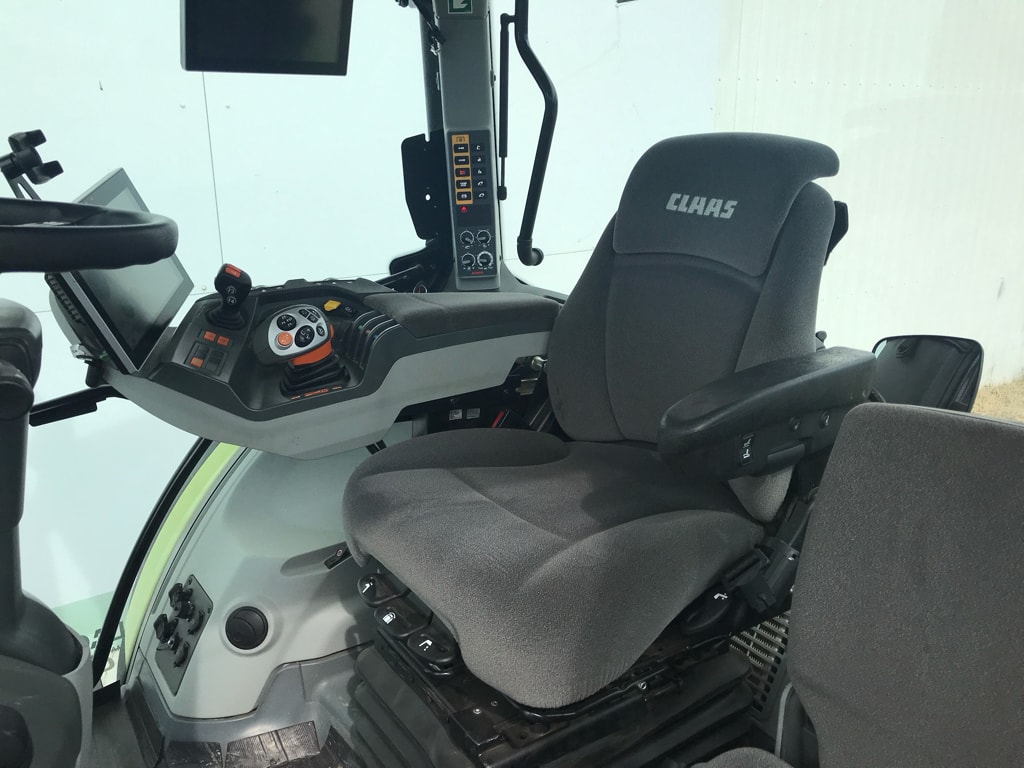 Tracteur CLAAS ARION 530 CMATIC CEBIS - photo slide 9