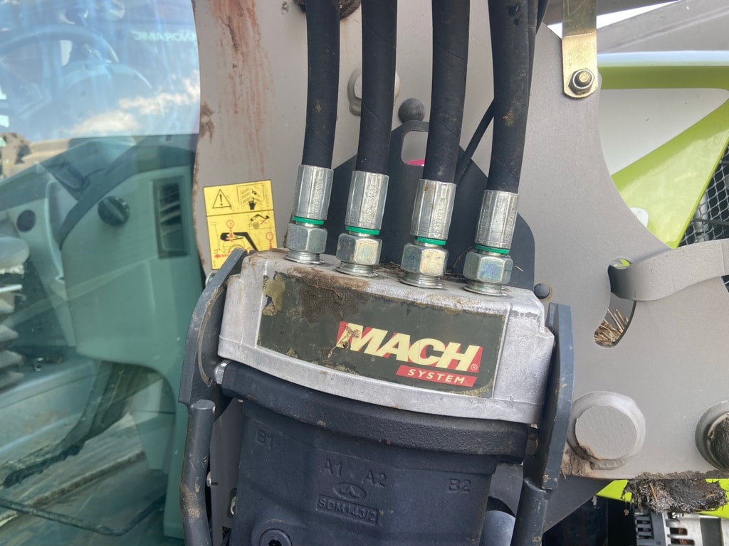 Tracteur chargeur CLAAS ARION 420 - photo slide 13