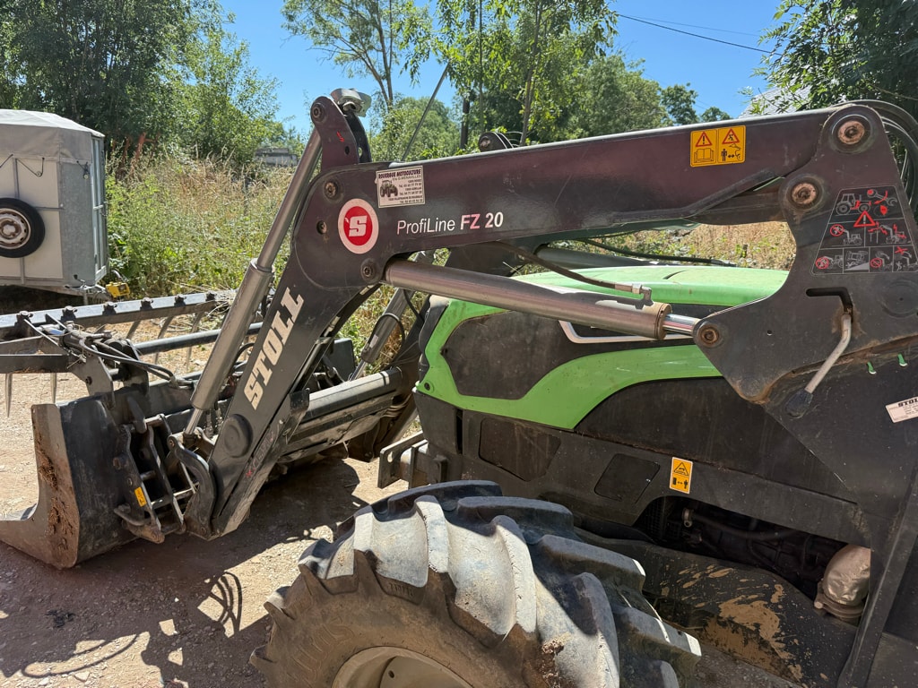 Tracteur chargeur DEUTZ FAHR 5105g B - photo slide 12