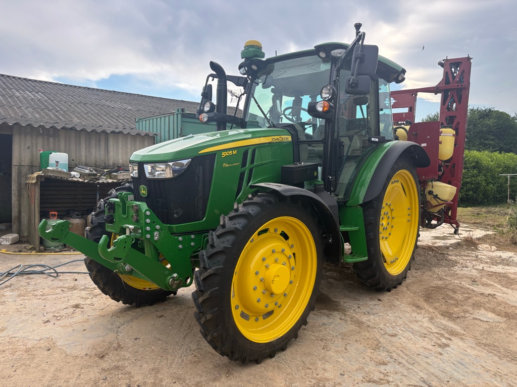 Tracteur JOHN DEERE 5105M - photo slide 2