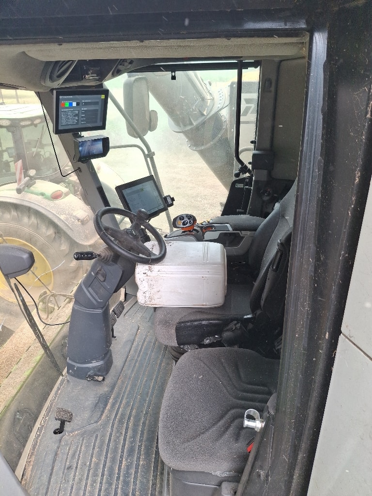 Moissonneuse CLAAS Lexion 7500 TT - photo slide 19
