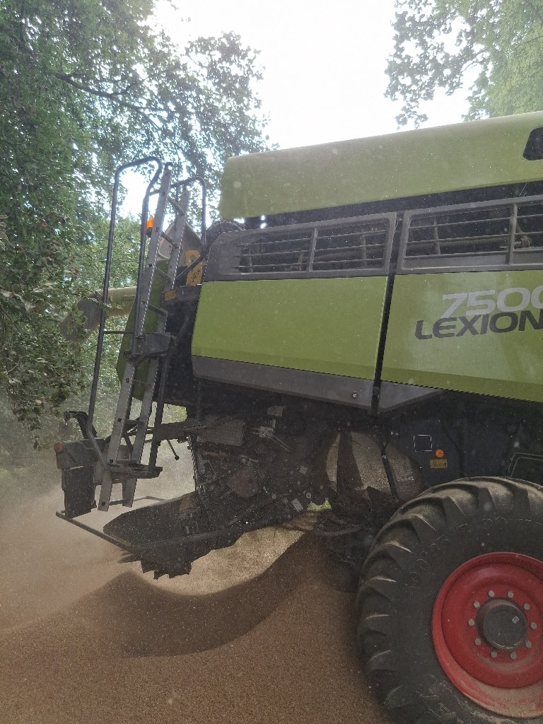 Moissonneuse CLAAS Lexion 7500 TT - photo slide 6