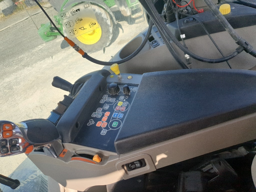 Tracteur CASE IH Puma 220 CVX - photo slide 3