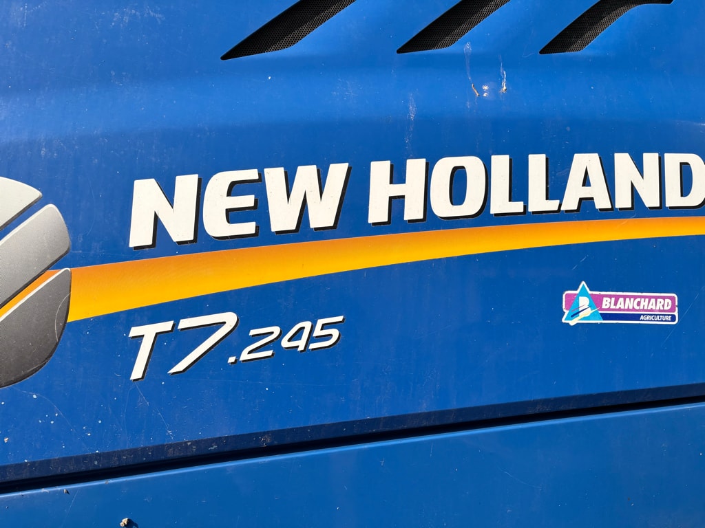 Tracteur NEW HOLLAND T7.245 - photo slide 6