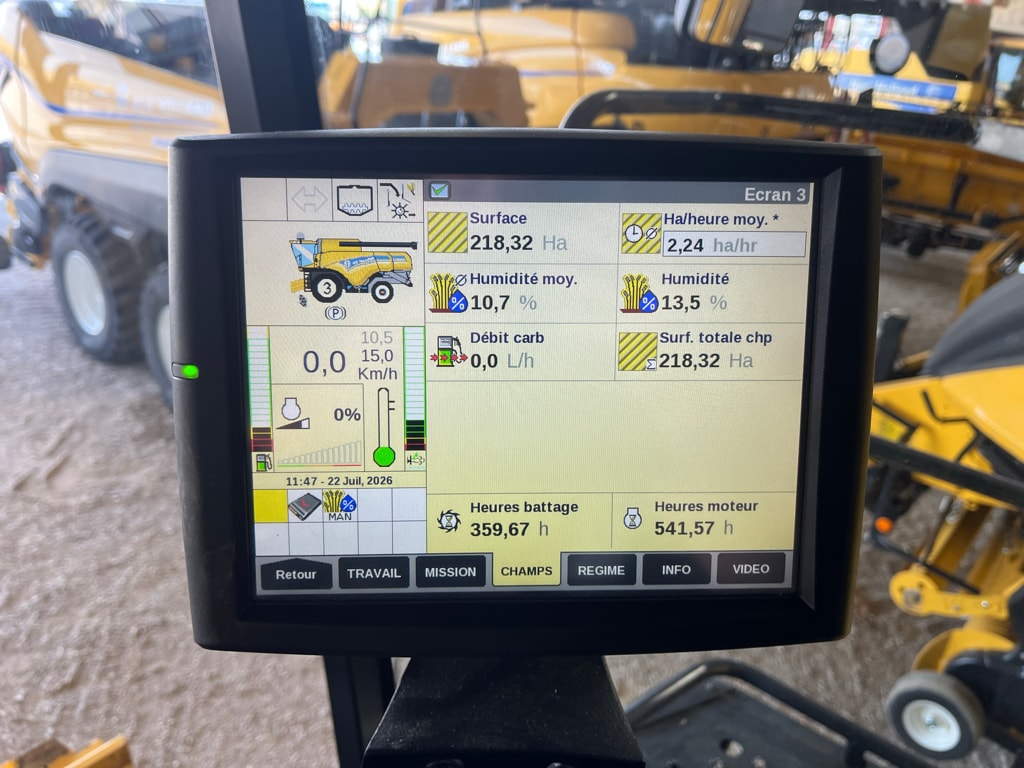 Moissonneuse NEW HOLLAND CX8.70 - photo slide 19