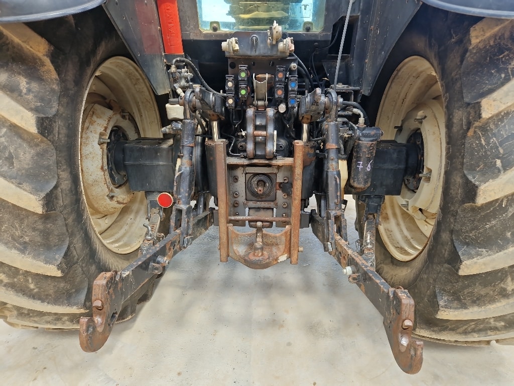 Tracteur VALTRA T170 - photo slide 8