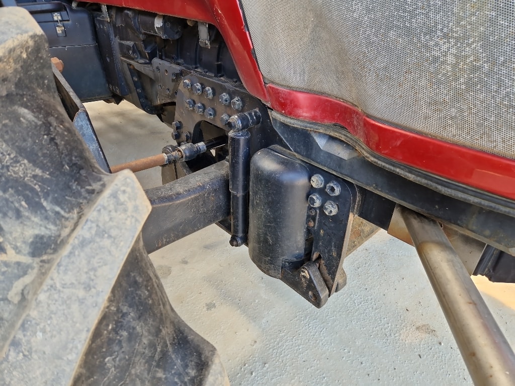 Tracteur VALTRA T170 - photo slide 9