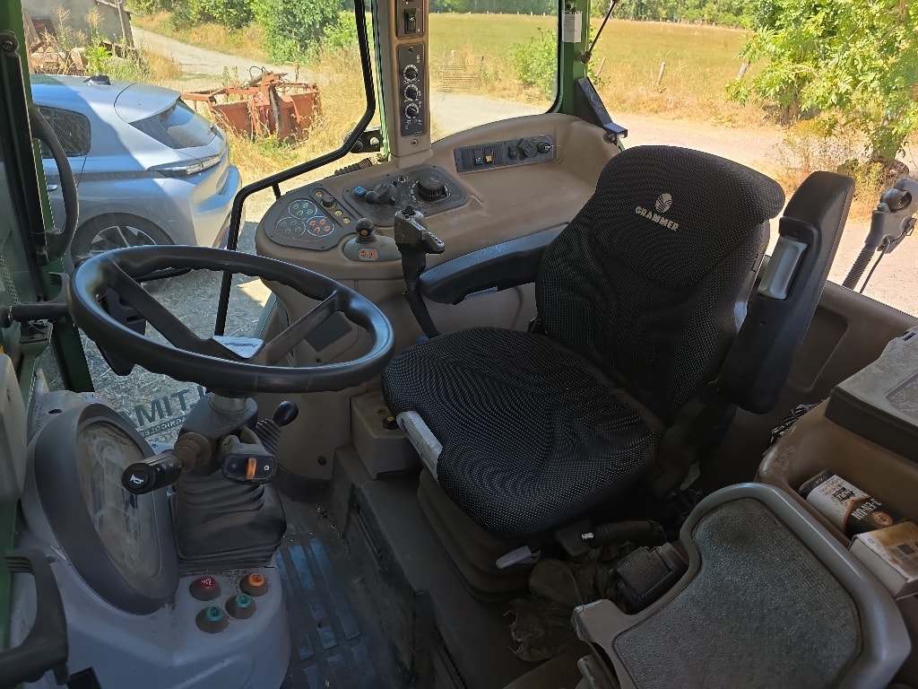 Tracteur chargeur FENDT 210 VARIO - photo slide 7