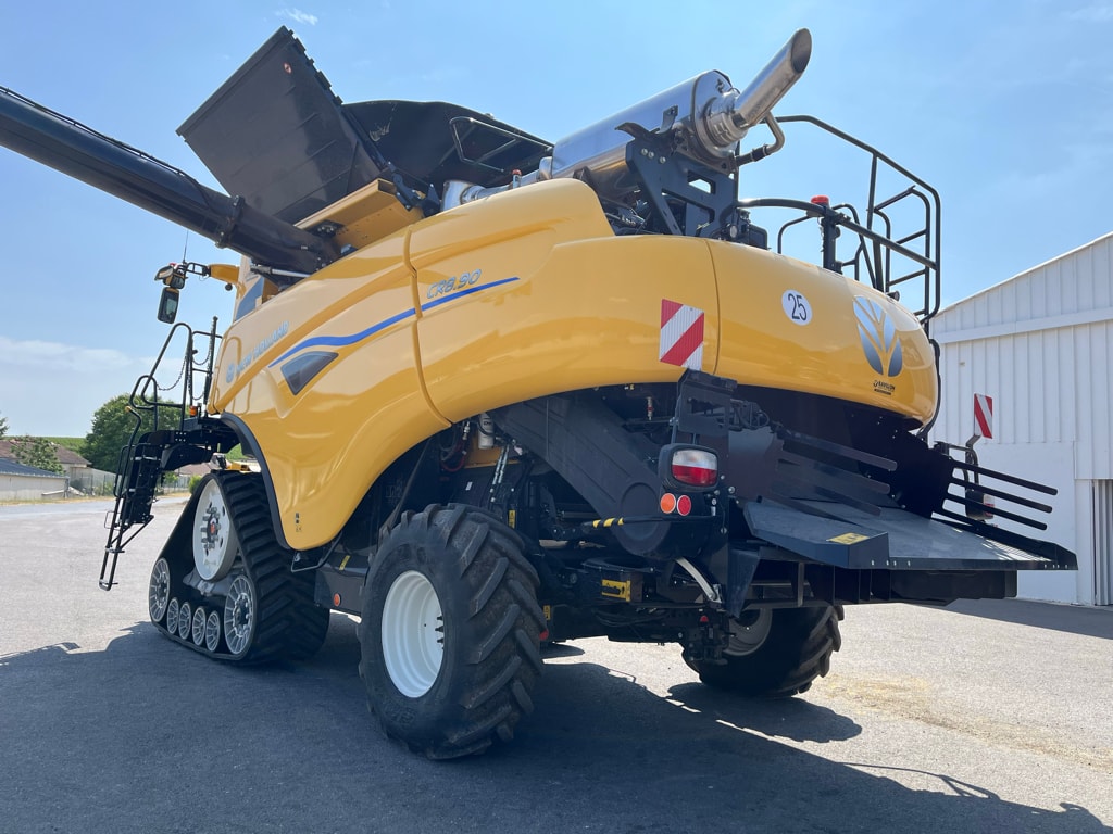 Moissonneuse NEW HOLLAND CR8.90 - photo slide 12