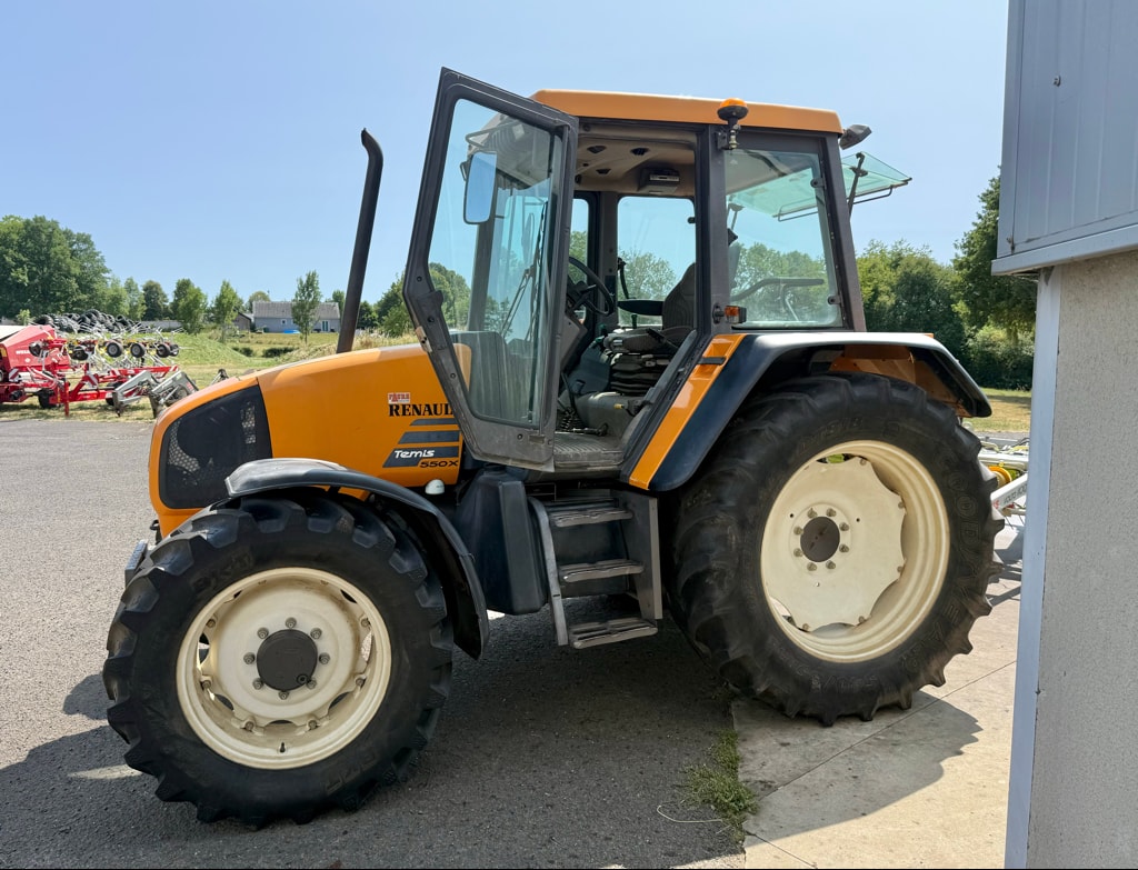 Tracteur RENAULT Temis 550X - photo slide 3