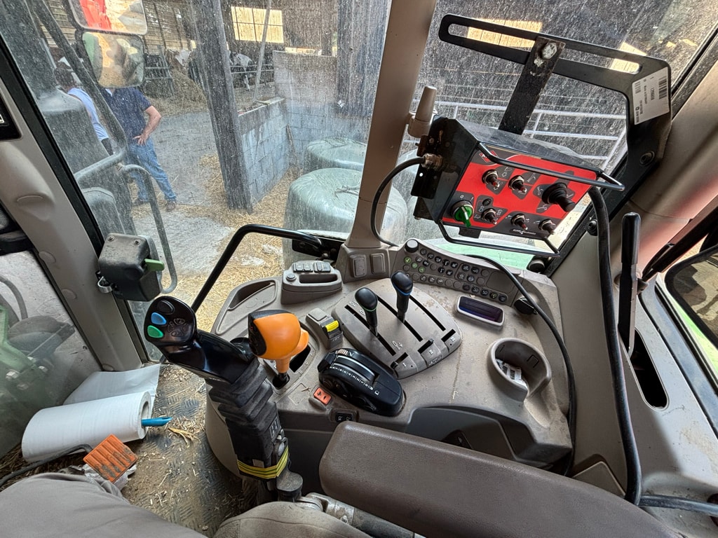 Tracteur JOHN DEERE 6100M - photo slide 17