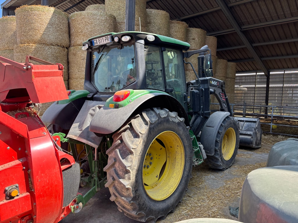 Tracteur JOHN DEERE 6100M - photo slide 4