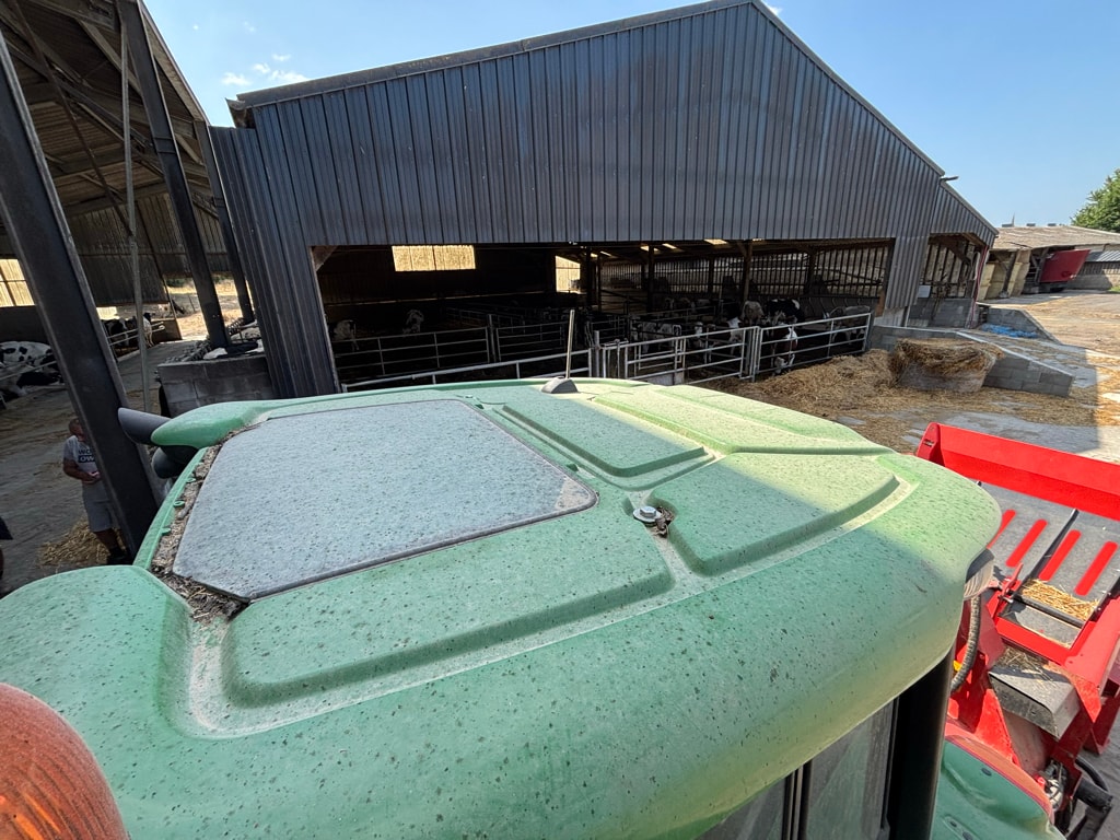 Tracteur JOHN DEERE 6100M - photo slide 5