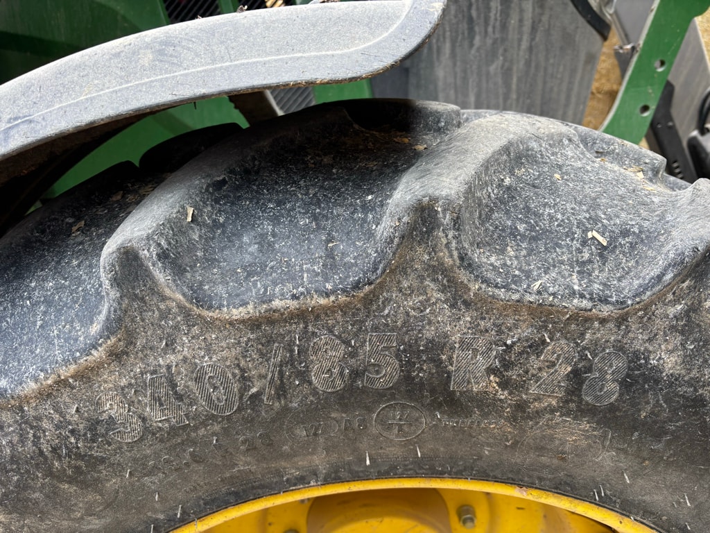 Tracteur JOHN DEERE 6100M - photo slide 6