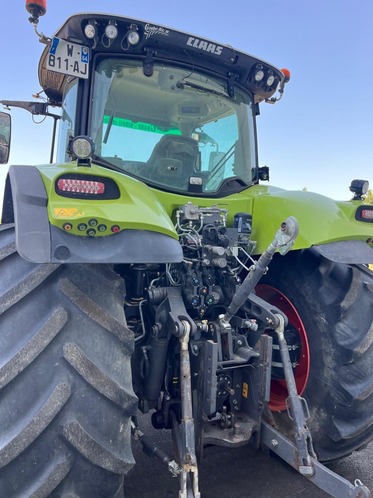 Tracteur CLAAS AXION 810 CMATIC - photo slide 3
