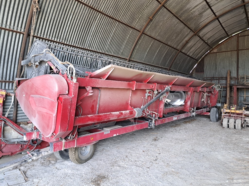 Moissonneuse CASE IH Axial 9210 - photo slide 8