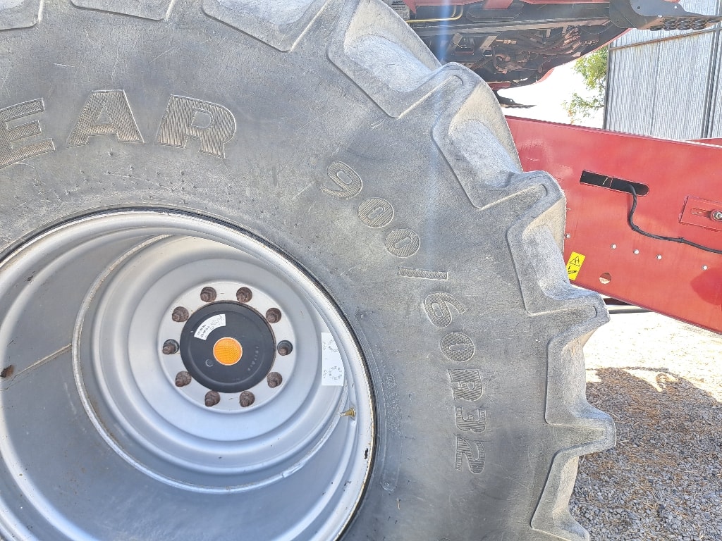 Moissonneuse CASE IH Axial 9210 - photo slide 11