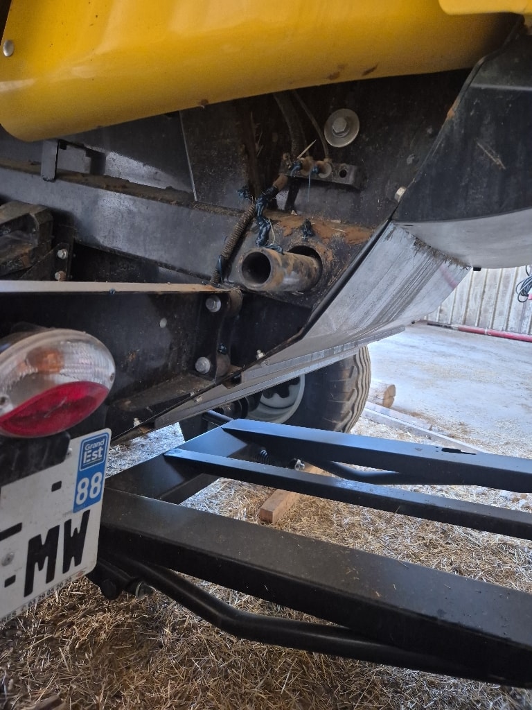 Presse balles rondes NEW HOLLAND Roll belt 180 CROP CUTTER - photo slide 4