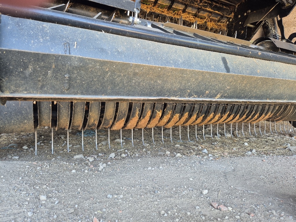 Presse balles rondes NEW HOLLAND Roll belt 180 CROP CUTTER - photo slide 7