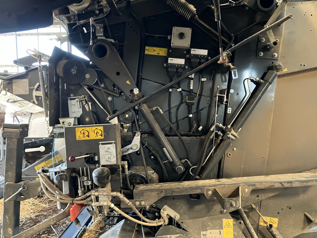 Presse balles rondes CLAAS Variant 460 RF - photo slide 7