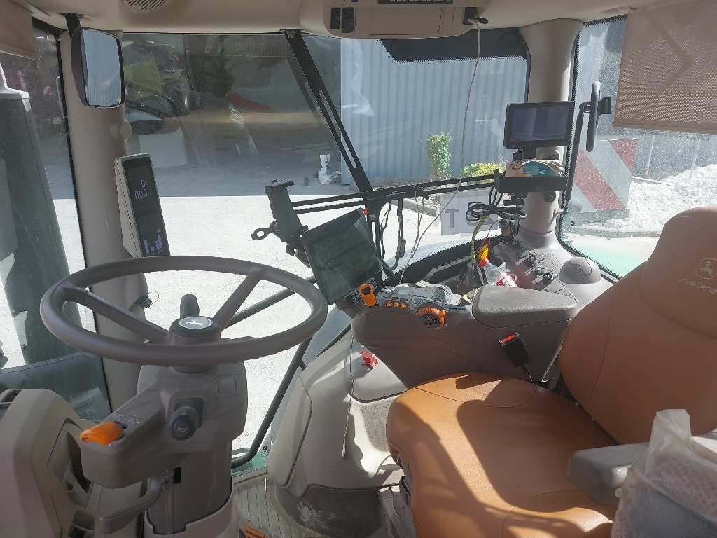 Tracteur JOHN DEERE 6R155 - photo slide 14
