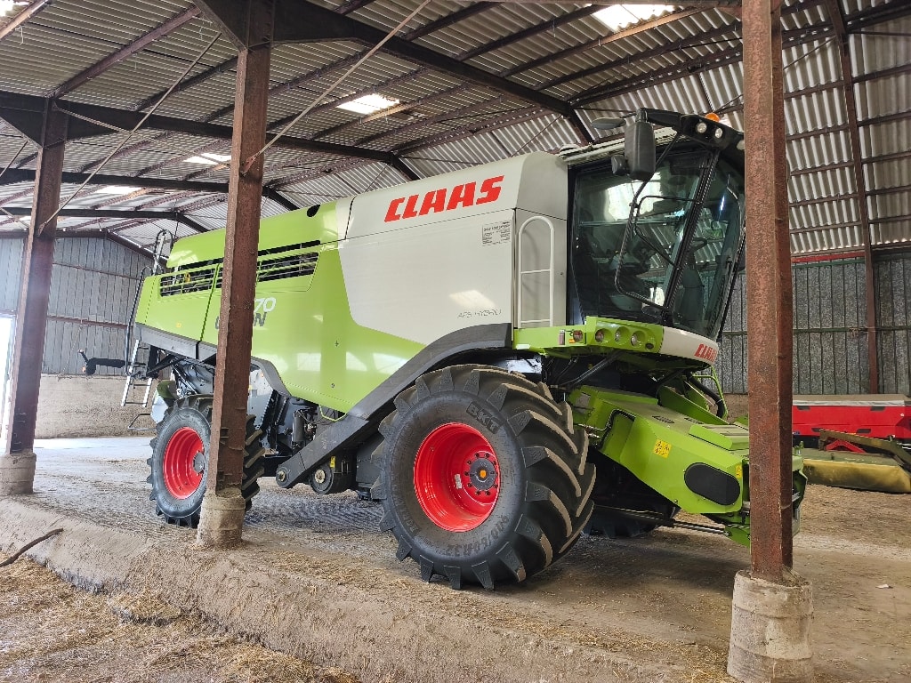 Moissonneuse CLAAS LEXION 770 - photo slide 1