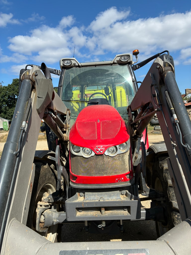 Tracteur MASSEY FERGUSON 5711S DYNA-6 EFFICIENT - photo slide 12