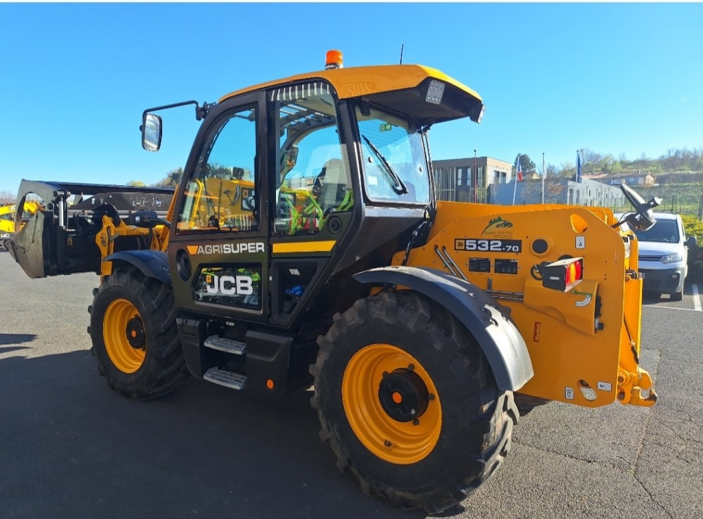 Telescopique JCB 532 70 Agri super DTVT - photo slide 4