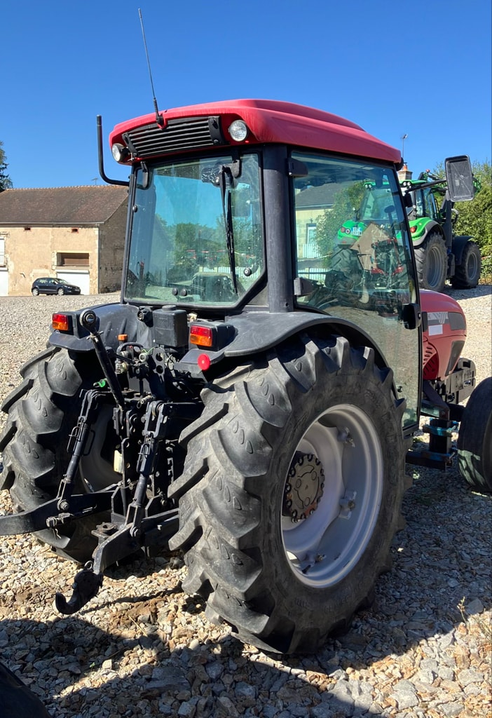 Tracteur MC CORMICK F80 - photo slide 3