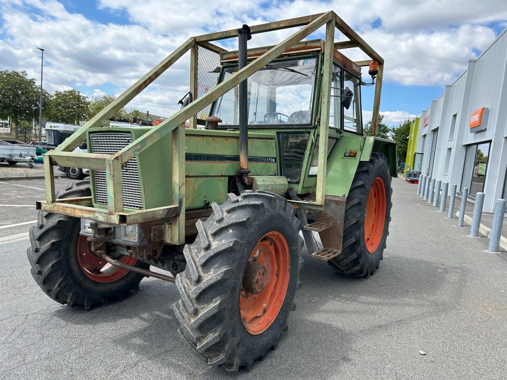 Tracteur FENDT FAVORIT 612 LS - photo slide 2