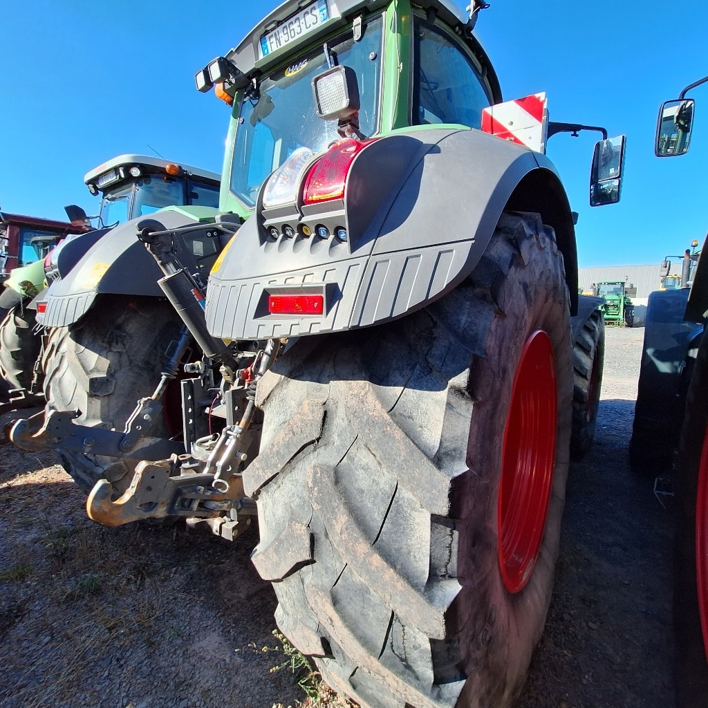 Tracteur FENDT 824 VARIO PROFI - photo slide 6
