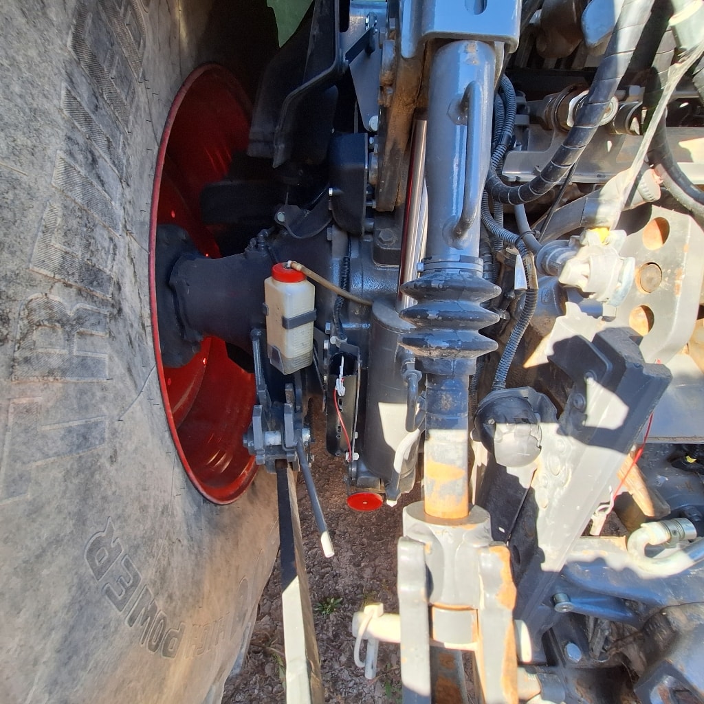 Tracteur FENDT 824 VARIO PROFI - photo slide 9