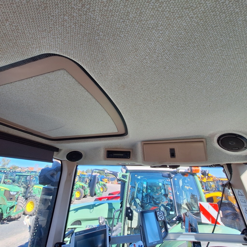 Tracteur FENDT 824 VARIO PROFI - photo slide 16