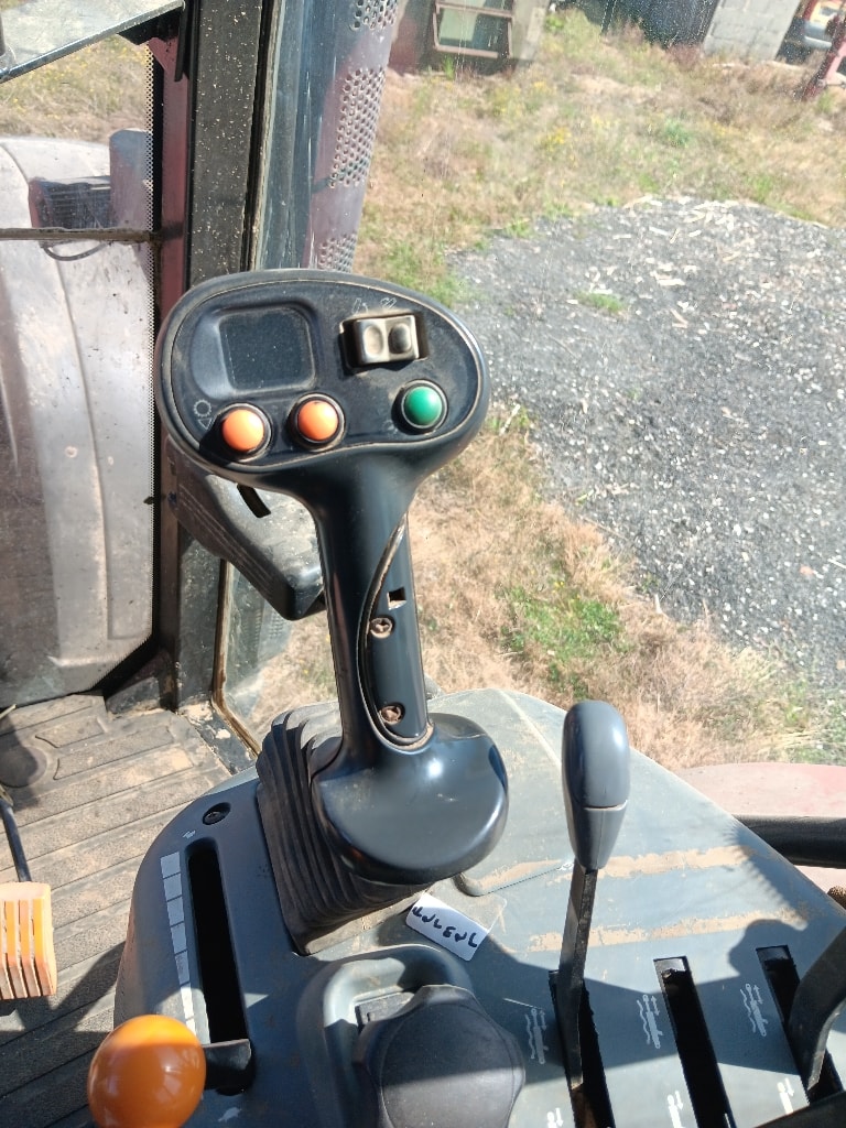Tracteur MC CORMICK MTX 140 - photo slide 16