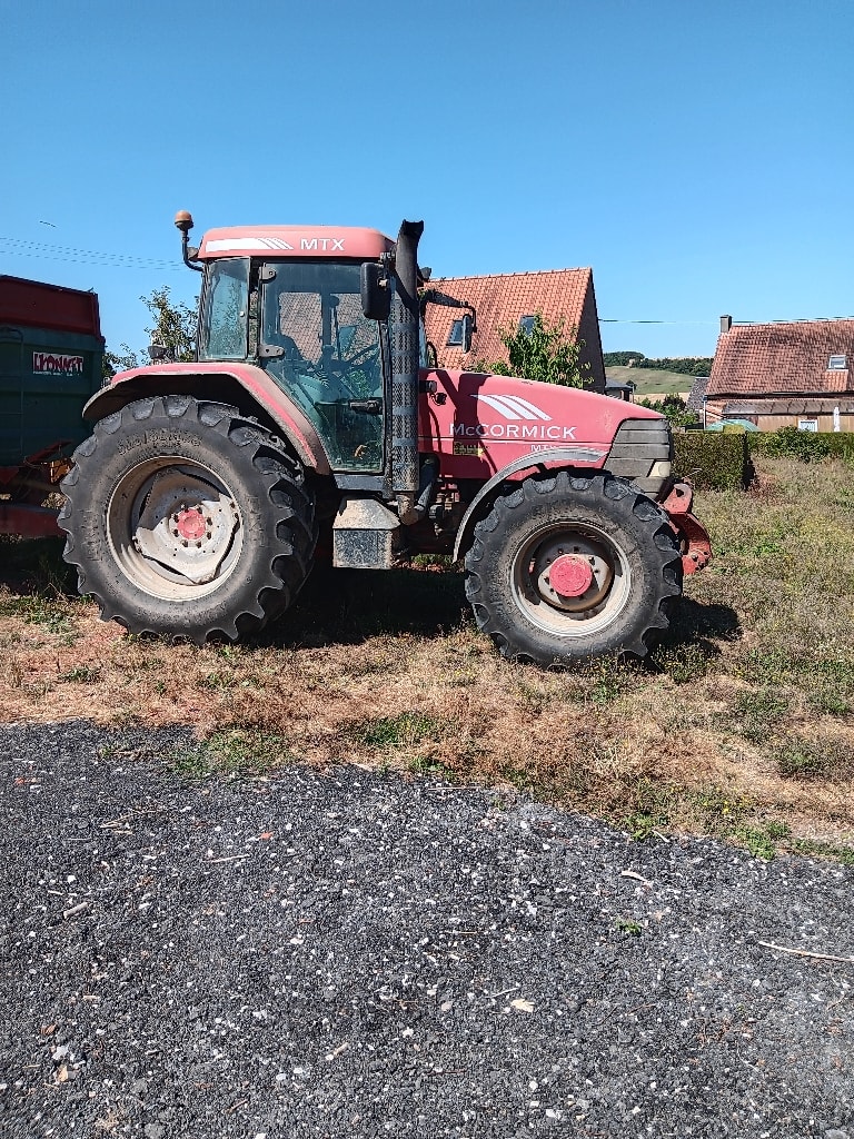 Tracteur MC CORMICK MTX 140 - photo slide 1