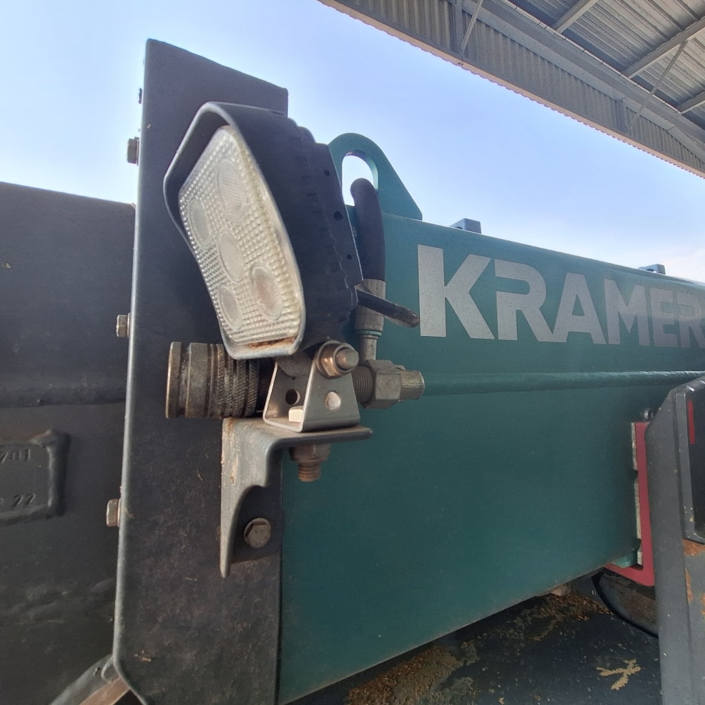Telescopique KRAMER 457 - photo slide 13
