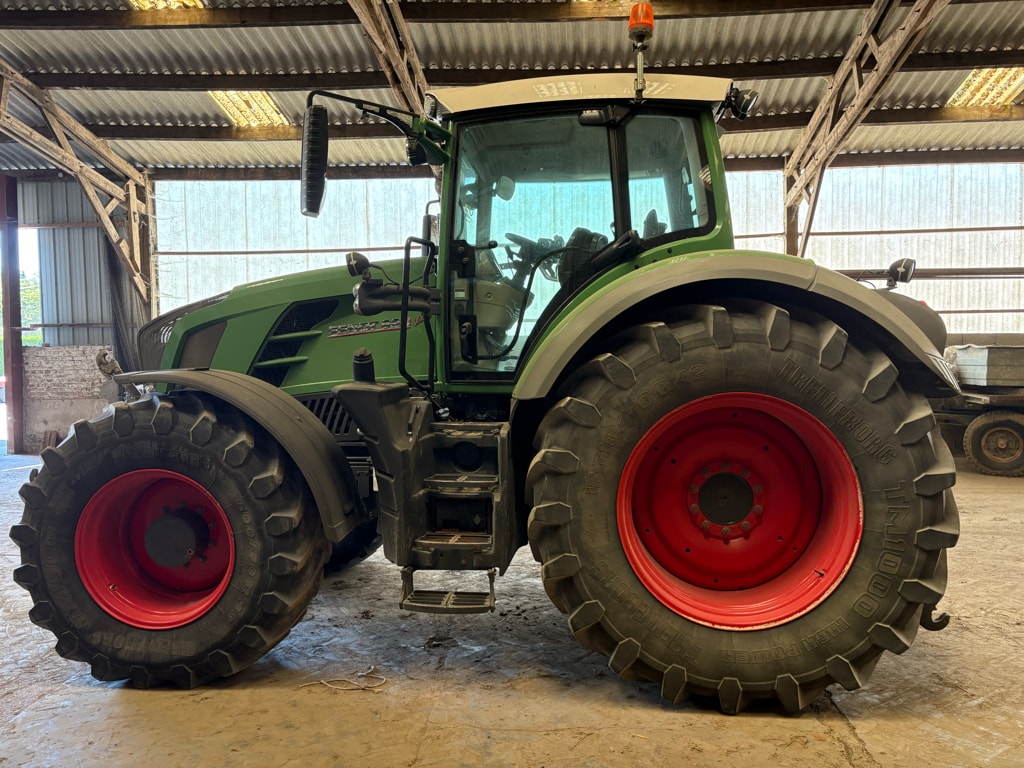 Tracteur FENDT 828 SCR PROFI - photo slide 2