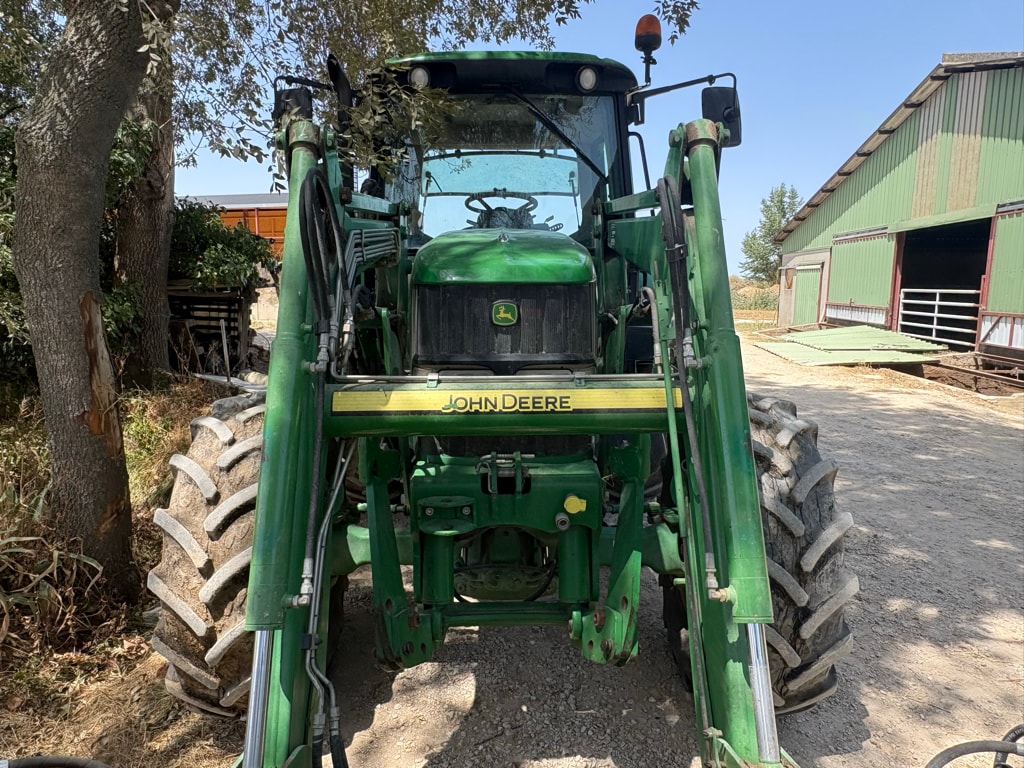 Tracteur chargeur JOHN DEERE 6230 STD - photo slide 7