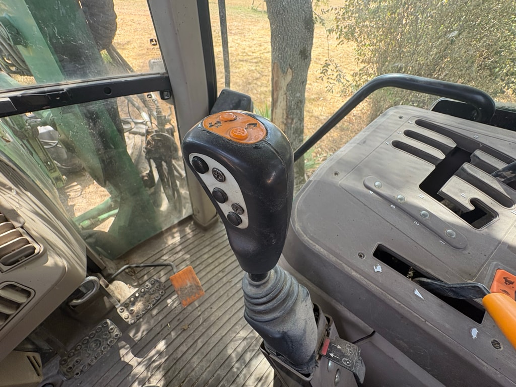 Tracteur chargeur JOHN DEERE 6230 STD - photo slide 8