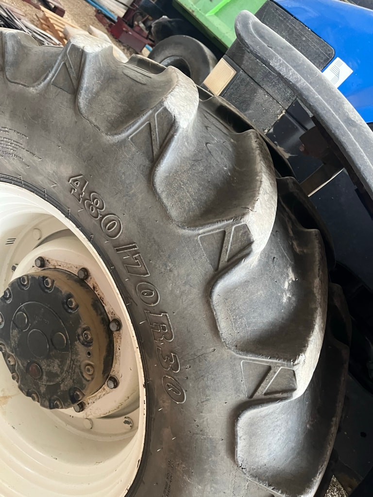 Tracteur NEW HOLLAND T 7.235 AC - photo slide 6
