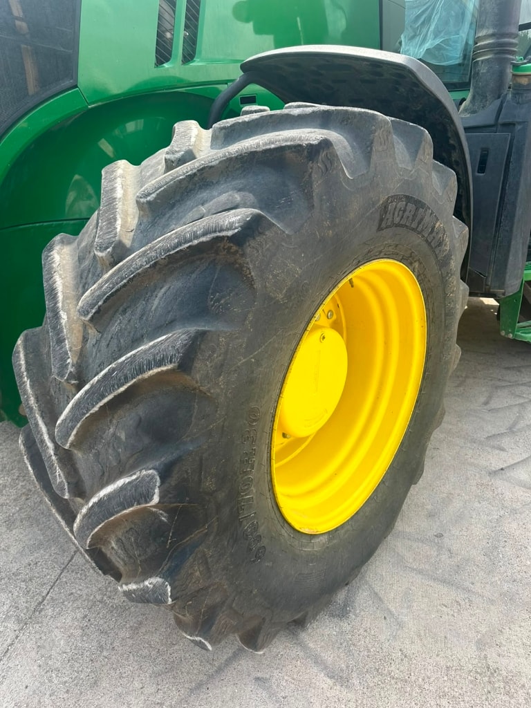 Tracteur JOHN DEERE 7230R 9.0L - photo slide 8