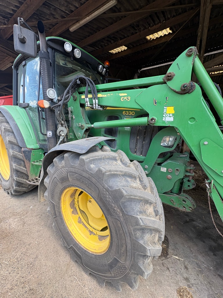 Tracteur chargeur JOHN DEERE 6330 PREMIUM - photo slide 17