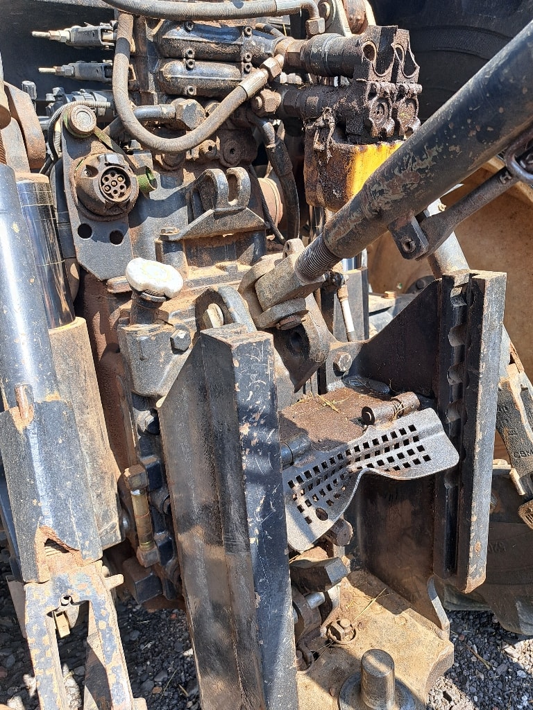 Tracteur NEW HOLLAND T6030 PLUS 6.7L - photo slide 5
