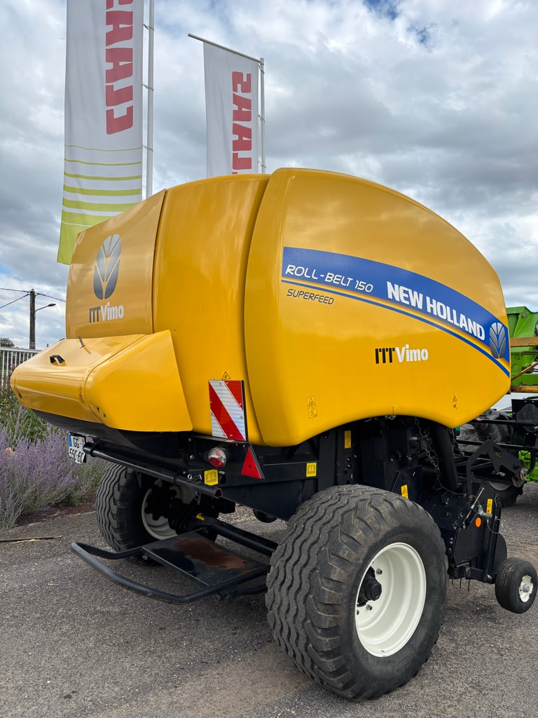Presse balles rondes NEW HOLLAND RB 150 SUPERFEED - photo slide 3