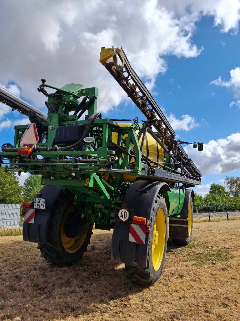 Pulverisateur automoteur JOHN DEERE R4150 - photo slide 6