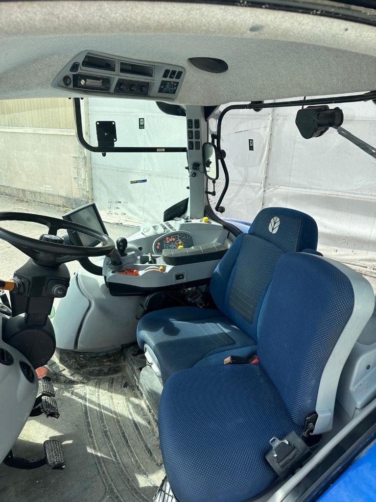 Tracteur NEW HOLLAND T7.245  AC N°26 - photo slide 6
